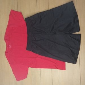Boy's Fruit Of The Loom Red Tee Shirt | Black Basketball Pants Size: M(8)